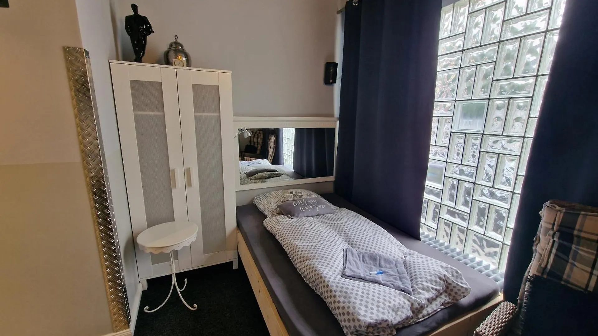 Mertens Zimmervermietung Hamborg Lejlighed